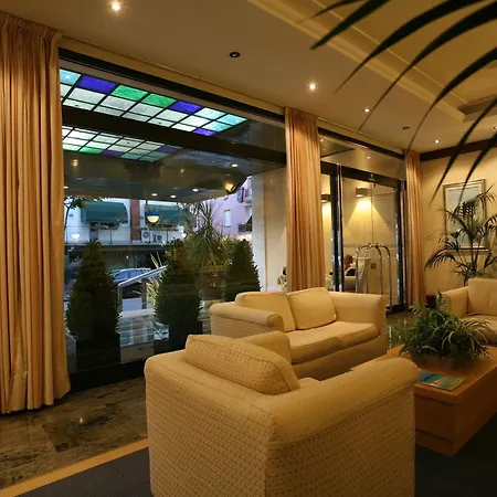 Excelsior Hotel 4*